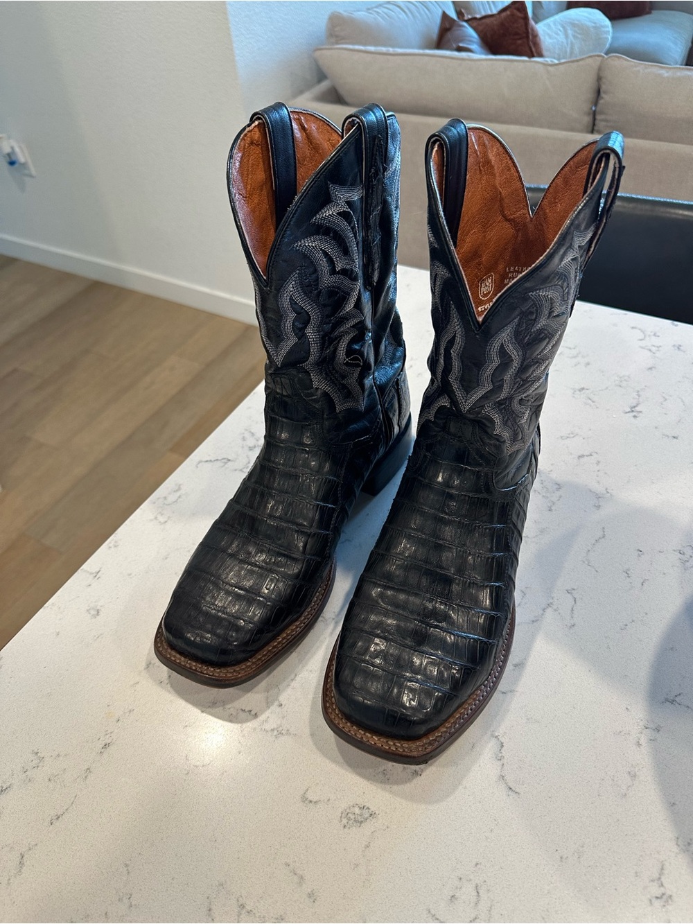 Dan Post Cowboy Kingsly
Black Caiman Cowboy Boots
